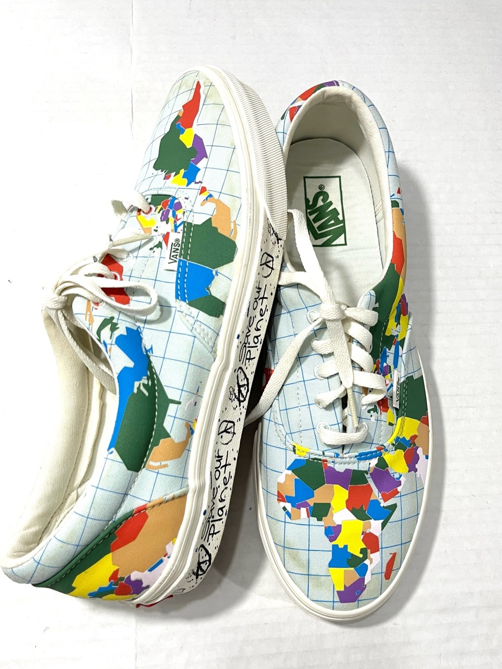VANS MENS SAVE OUR PLANET LACE UP SNEAKER